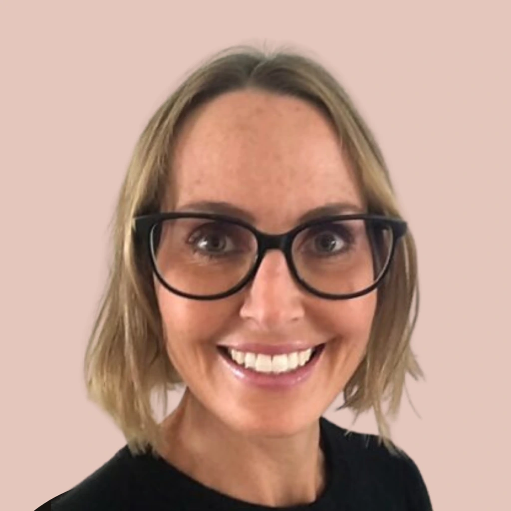 Sally Game 1024x1024